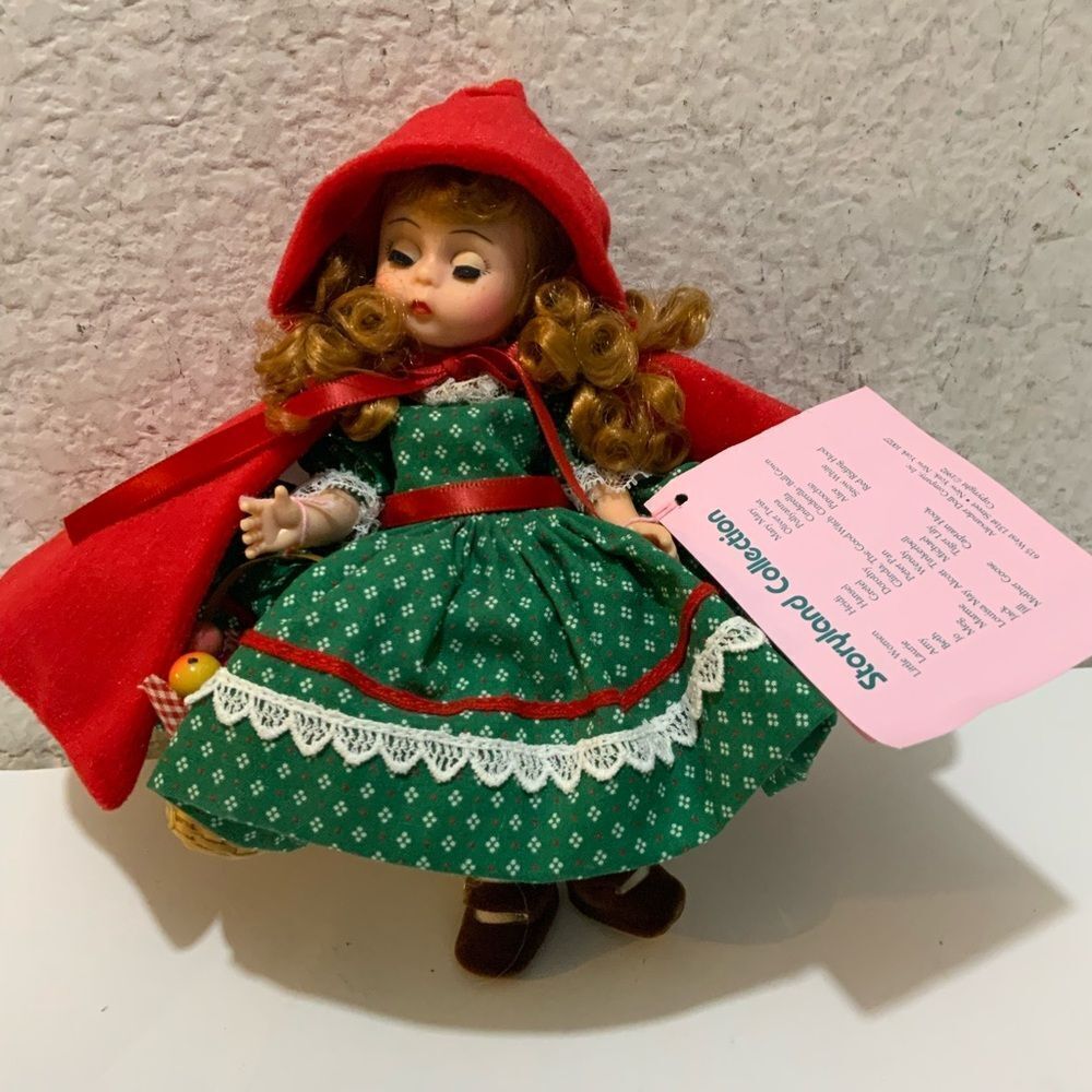 Vintage Madame Alexander Little Red Riding Hood Storyland Doll 463 - 8” 1992 - Picture 2 of 8
